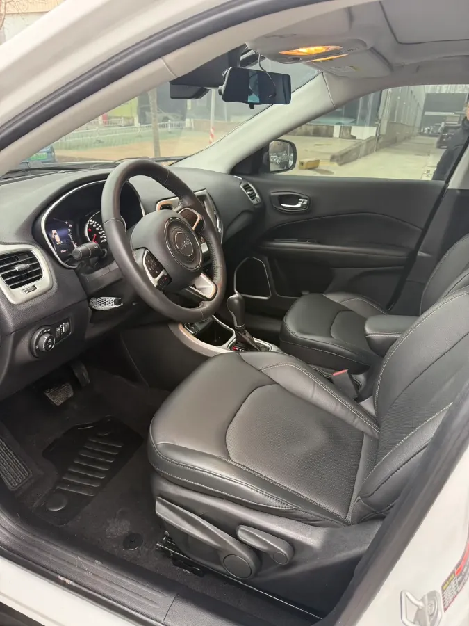 2017 Jeep Compass 1.4T 165HP L4 7DCT,autocango,china used car exporter,china ev exporter,chinese used car exporter,chinese used ev exporter