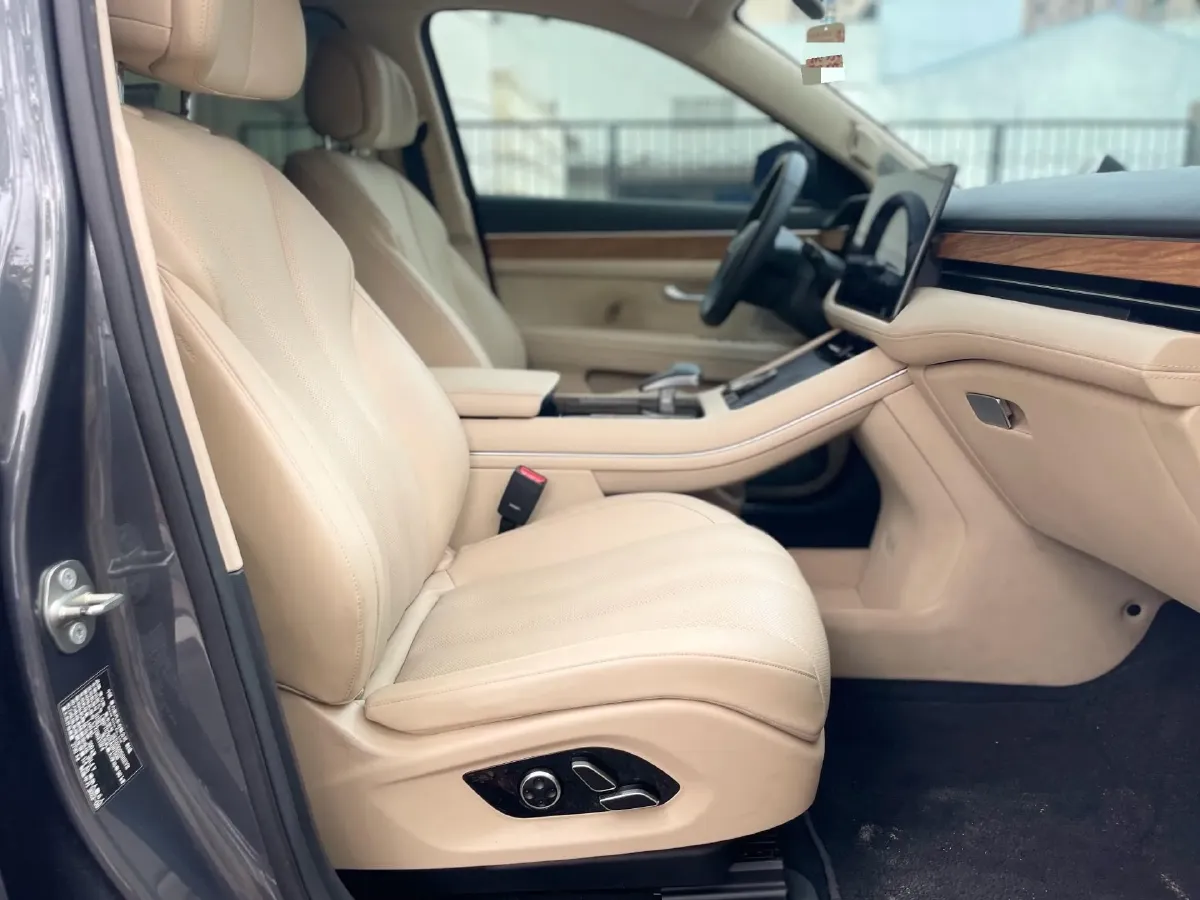 2022 Infiniti Q50L 2.0T 211HP L4 7AT,autocango,china used car exporter,china ev exporter,chinese used car exporter,chinese used ev exporter