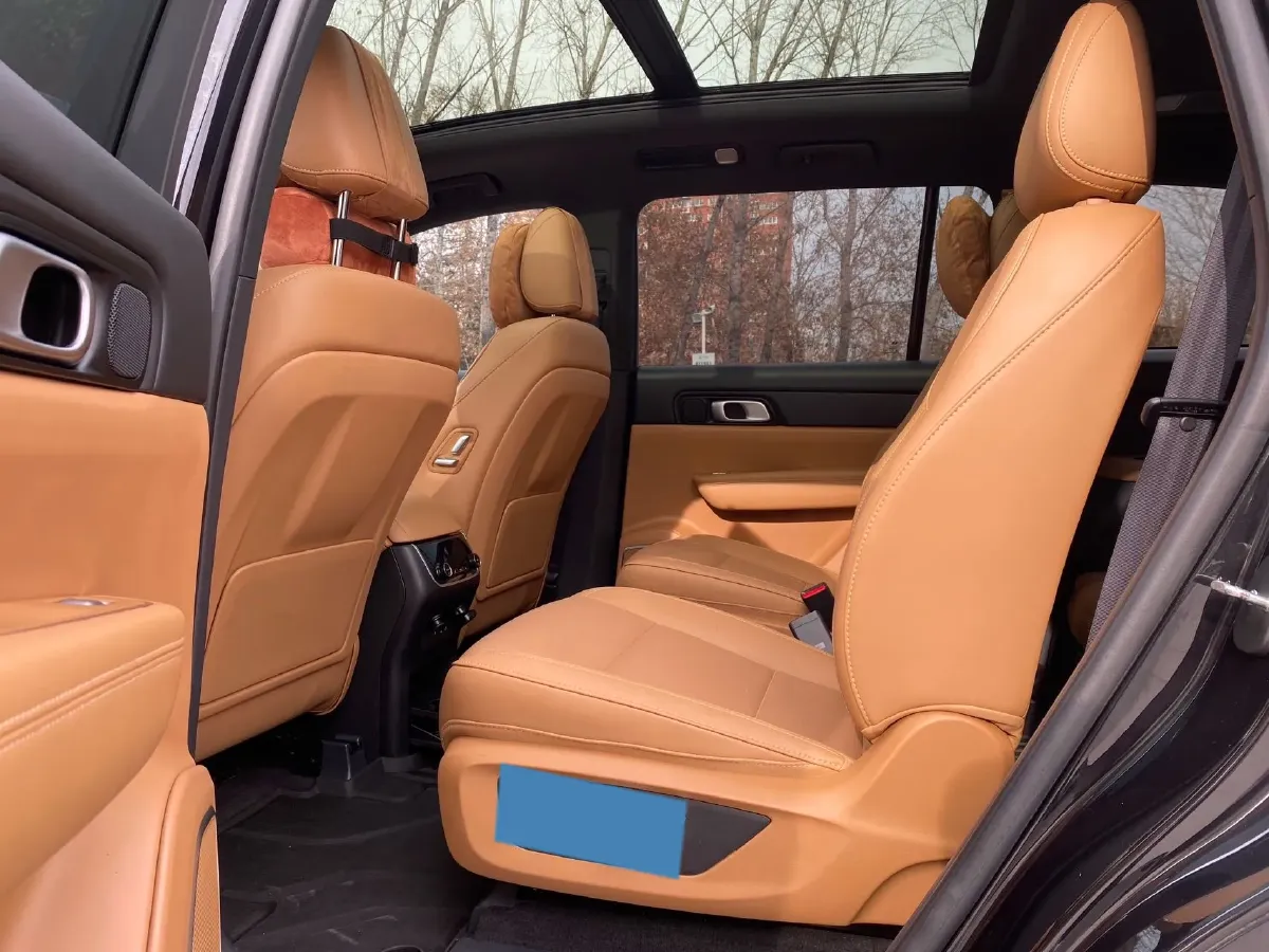 2021 Li ONE Range Extended 131HP REEV 40.5KWH,autocango,china used car exporter,china ev exporter,chinese used car exporter,chinese used ev exporter