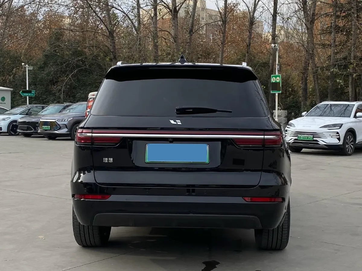 2021 Li ONE Range Extended 131HP REEV 40.5KWH,autocango,china used car exporter,china ev exporter,chinese used car exporter,chinese used ev exporter