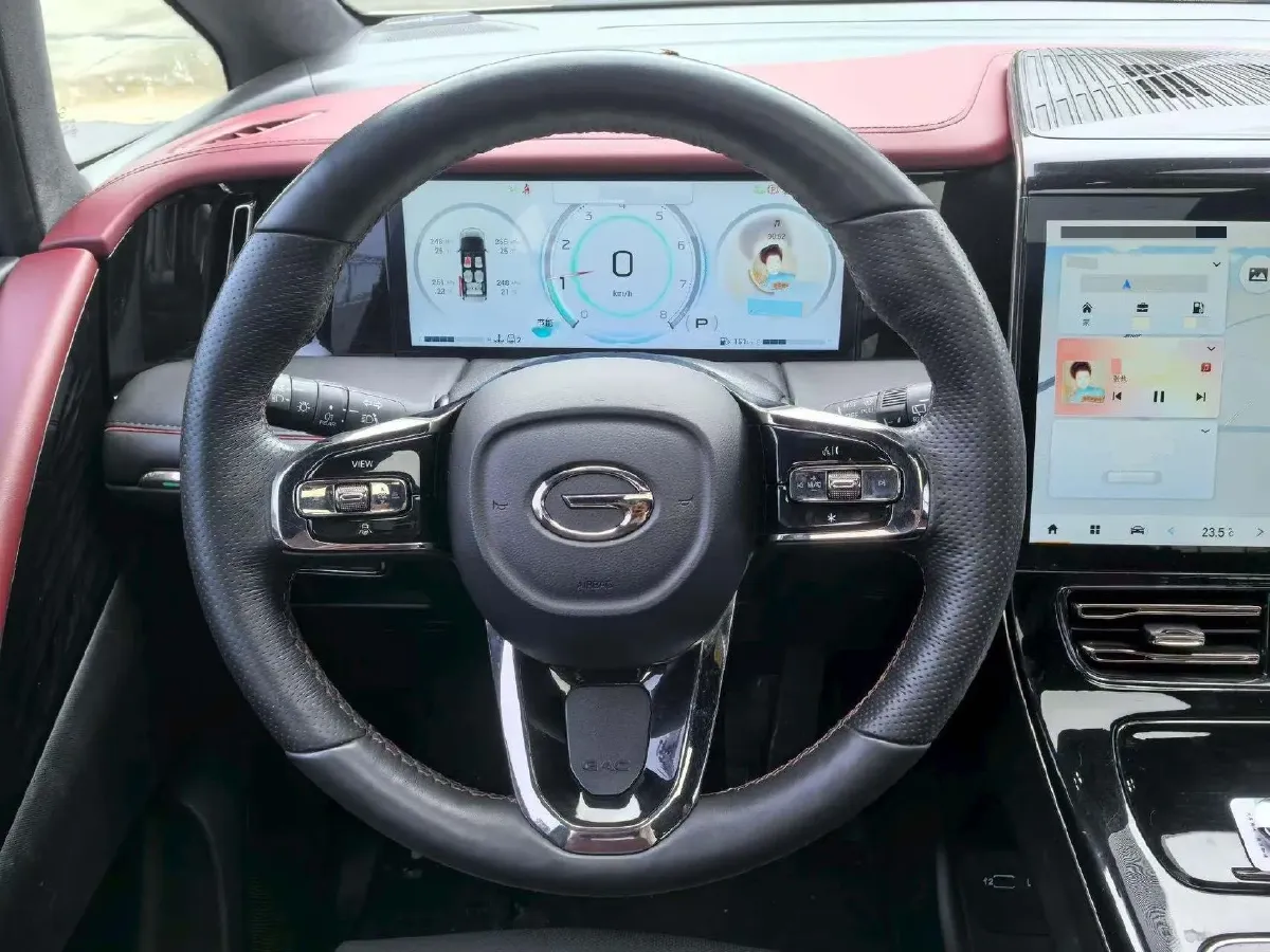 2021 GAC Trumpchi M8 2.0T 252HP L4 8AT,autocango,china used car exporter,china ev exporter,chinese used car exporter,chinese used ev exporter