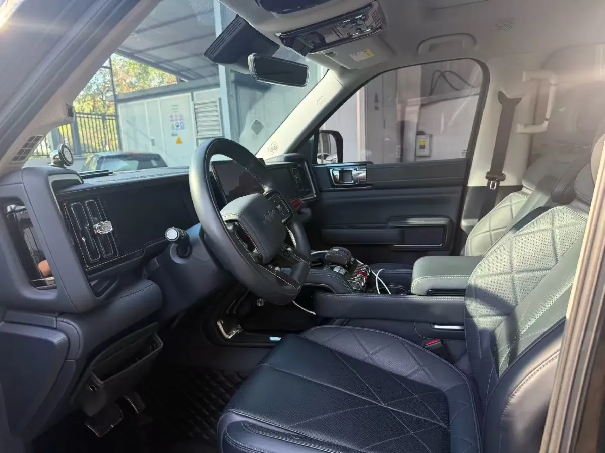 2023 FangChengBao Bao 5 1.5T 194HP L4 E-CVT PHEV 31.8KWH,autocango,china used car exporter,china ev exporter,chinese used car exporter,chinese used ev exporter