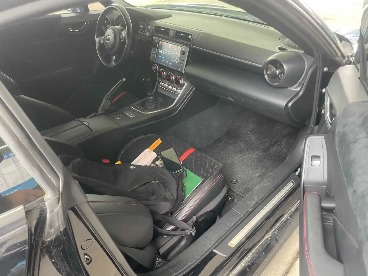 2022 Subaru BRZ 2.4L 234HP H4 6MT,autocango,china used car exporter,china ev exporter,chinese used car exporter,chinese used ev exporter