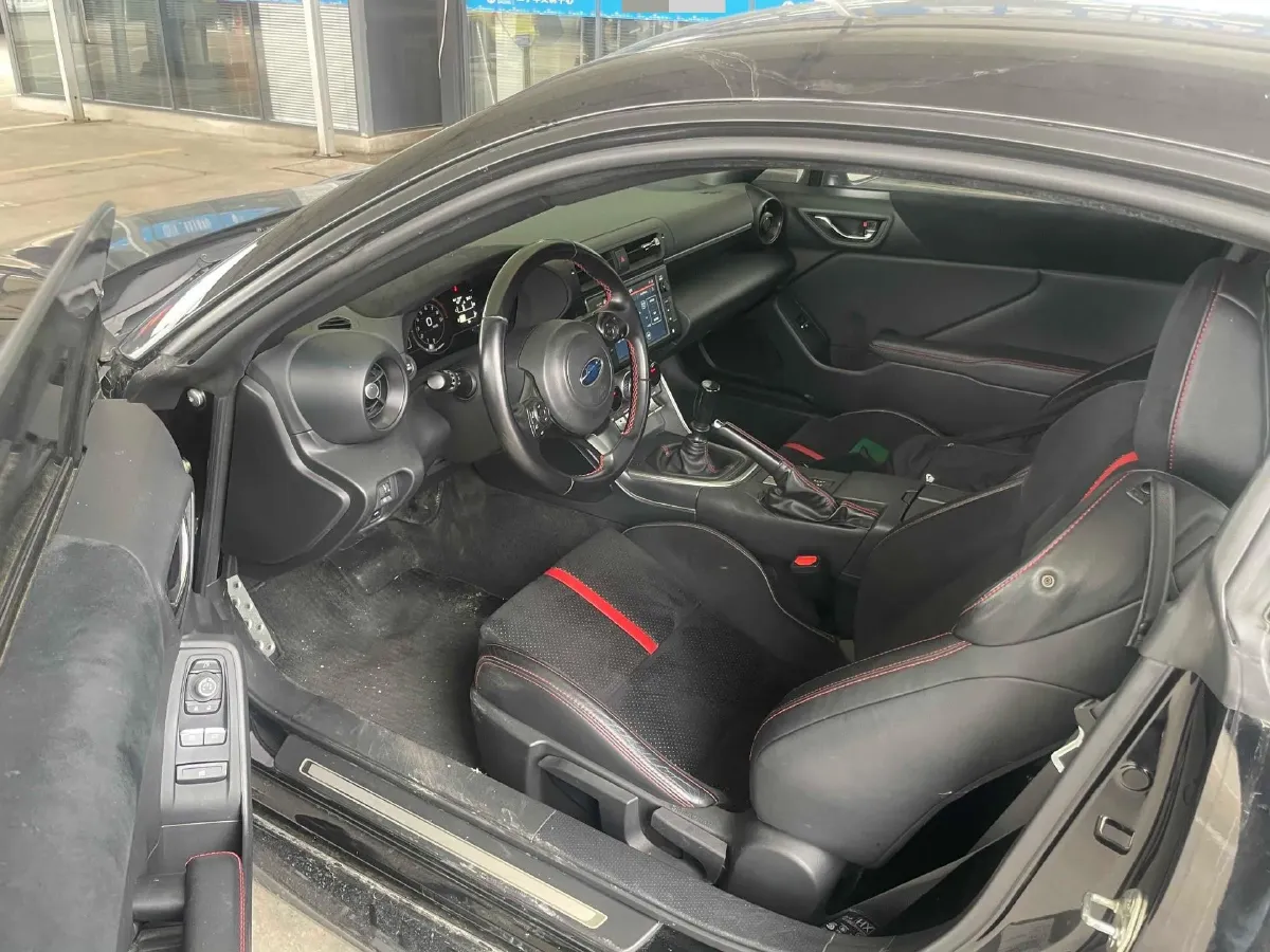2022 Subaru BRZ 2.4L 234HP H4 6MT,autocango,china used car exporter,china ev exporter,chinese used car exporter,chinese used ev exporter