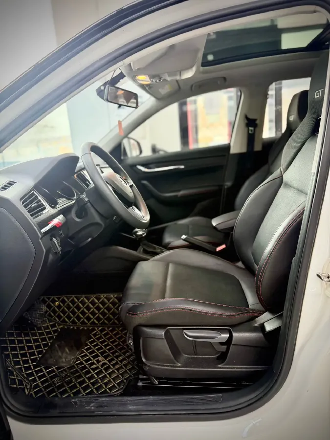 2021 Skoda Kamiq 1.2T 116HP L4 7DCT,autocango,china used car exporter,china ev exporter,chinese used car exporter,chinese used ev exporter