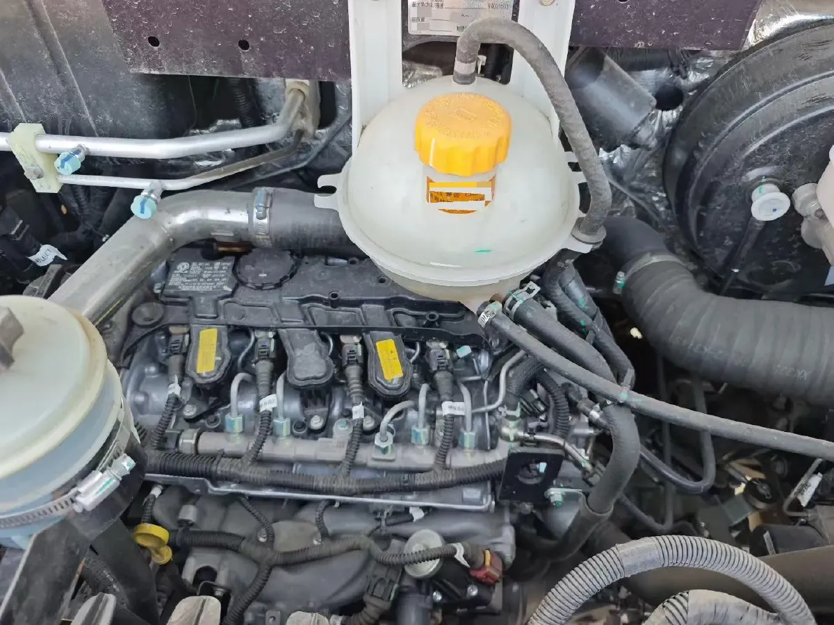 2023 DongFeng DFAC YuFeng 2.0T 136HP L4 7DCT,autocango,china used car exporter,china ev exporter,chinese used car exporter,chinese used ev exporter