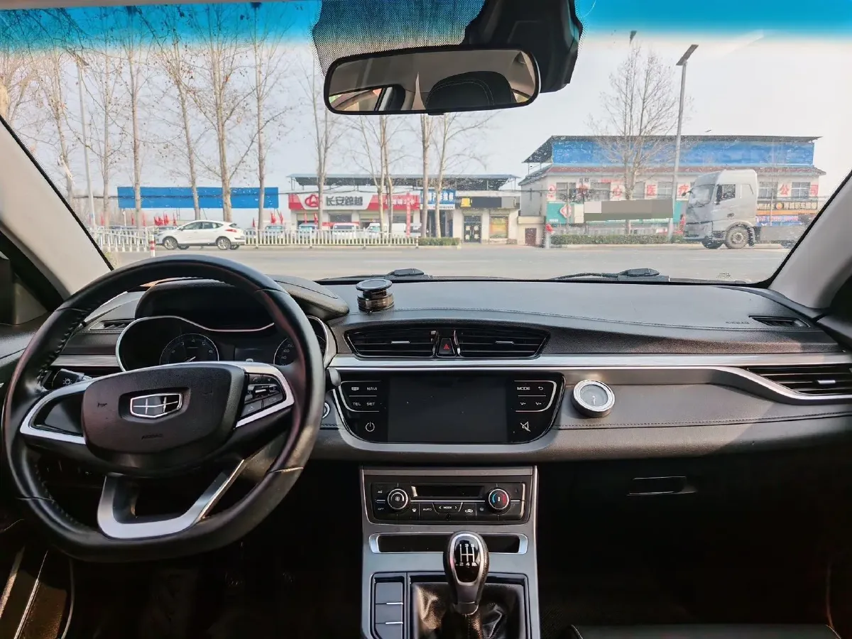 2019 Geely Emgrand 1.5L 109HP L4 5MT,autocango,china used car exporter,china ev exporter,chinese used car exporter,chinese used ev exporter