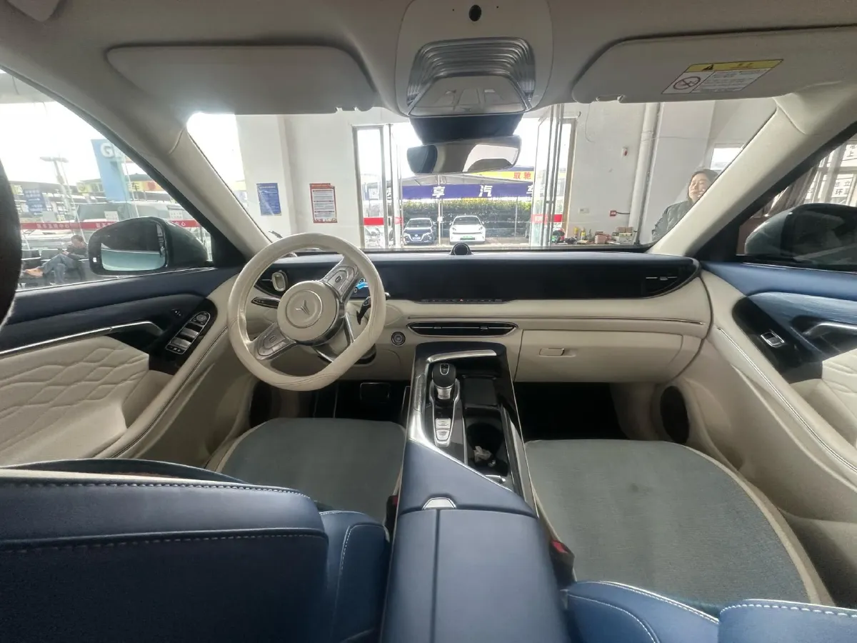 2021 Voyah FREE Range Extended 109HP REEV 33KWH,autocango,china used car exporter,china ev exporter,chinese used car exporter,chinese used ev exporter