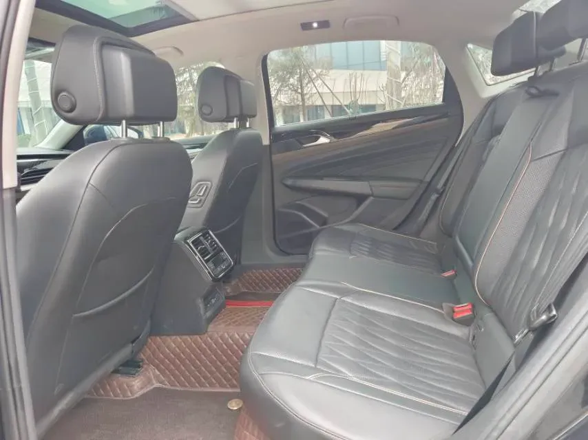 2020 Volkswagen Passat 2.0T 186HP L4 7DCT,autocango,china used car exporter,china ev exporter,chinese used car exporter,chinese used ev exporter