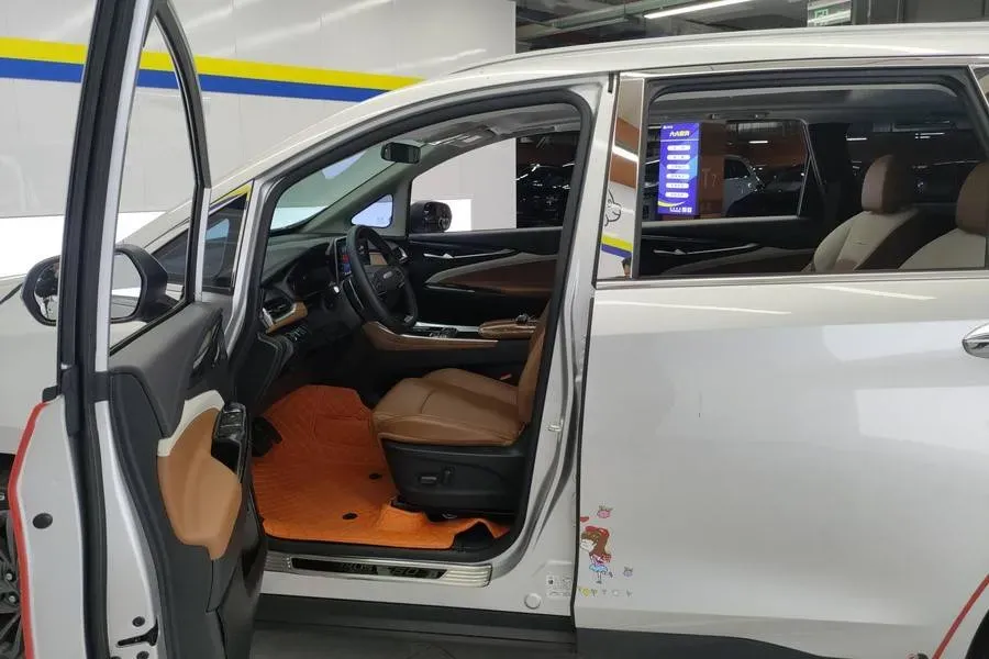 2023 MAXUS G50 1.5T 181HP L4 7DCT,autocango,china used car exporter,china ev exporter,chinese used car exporter,chinese used ev exporter
