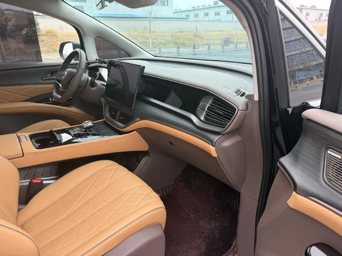 2022 Mercedes-Benz GLC Class 2.0T 197HP L4 9AT,autocango,china used car exporter,china ev exporter,chinese used car exporter,chinese used ev exporter