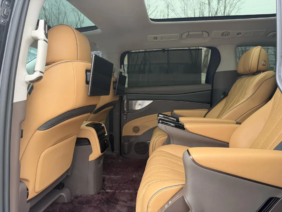 2022 Mercedes-Benz GLC Class 2.0T 197HP L4 9AT,autocango,china used car exporter,china ev exporter,chinese used car exporter,chinese used ev exporter