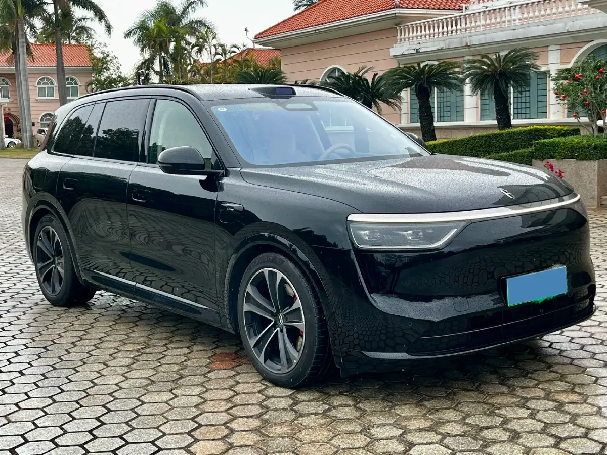 2025 AITO AITO M8 REEV 160HP REEV 53.4KWH,autocango,china used car exporter,china ev exporter,chinese used car exporter,chinese used ev exporter
