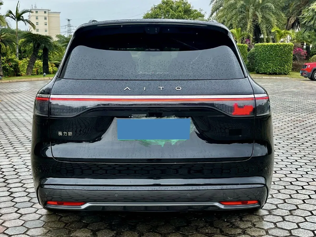 2025 AITO AITO M8 REEV 160HP REEV 53.4KWH,autocango,china used car exporter,china ev exporter,chinese used car exporter,chinese used ev exporter