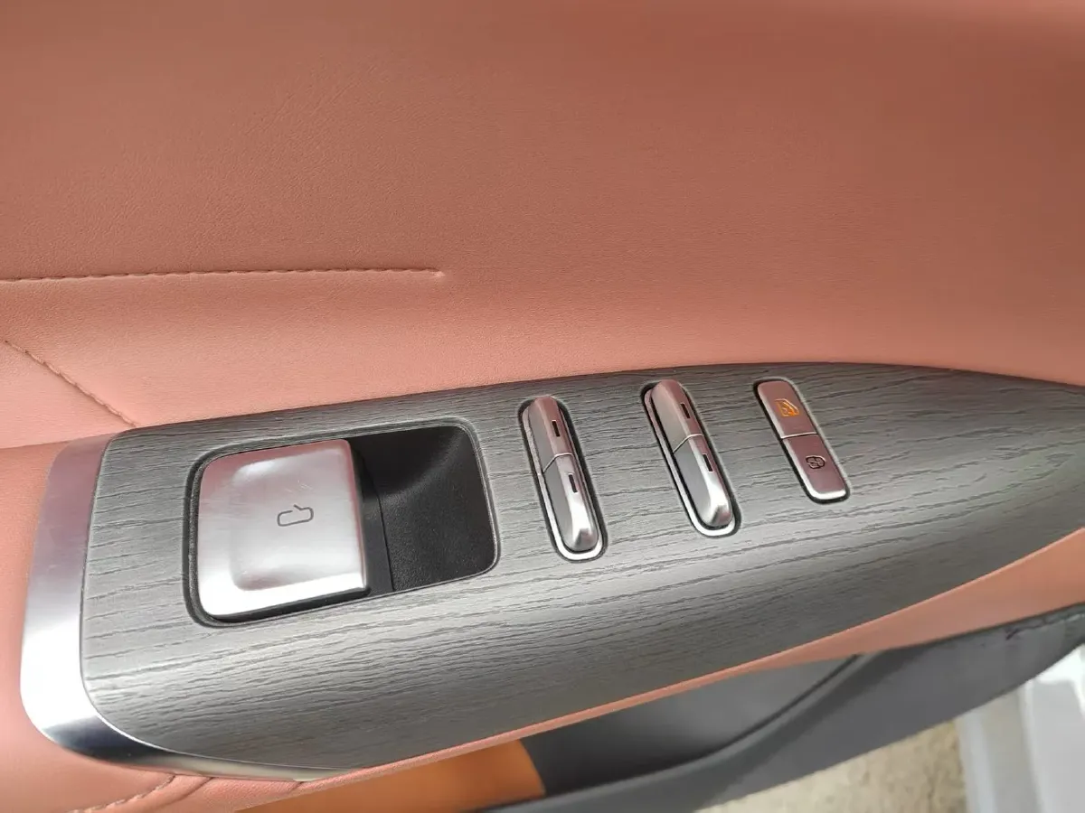 2025 ChangAn CS75 Plus 1.5T 192HP L4 8AT,autocango,china used car exporter,china ev exporter,chinese used car exporter,chinese used ev exporter