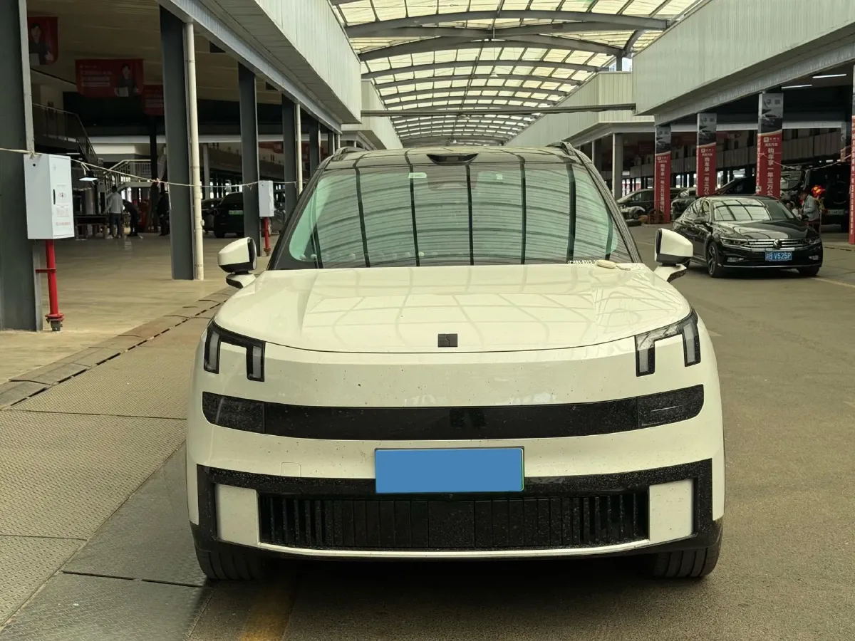 2025 LYNK&CO 900 2.0T 254HP L4 3DHT PHEV,autocango,china used car exporter,china ev exporter,chinese used car exporter,chinese used ev exporter