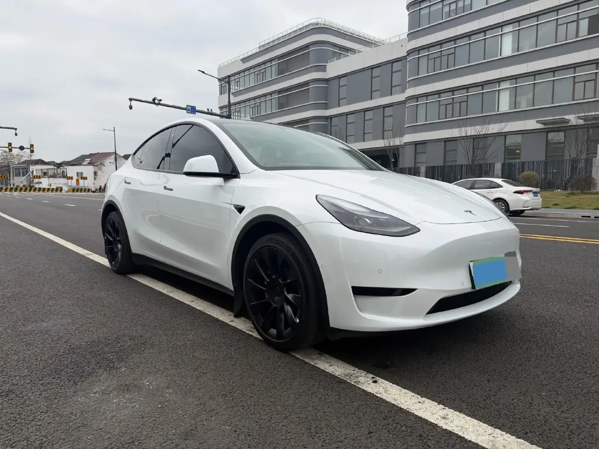 2022 Tesla Model Y BEV 60KWH,autocango,china used car exporter,china ev exporter,chinese used car exporter,chinese used ev exporter