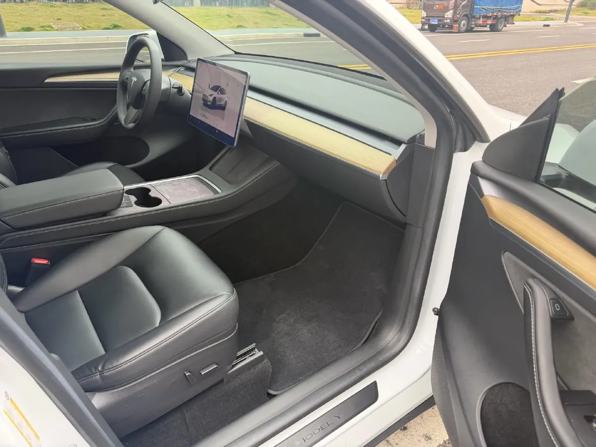 2022 Tesla Model Y BEV 60KWH,autocango,china used car exporter,china ev exporter,chinese used car exporter,chinese used ev exporter