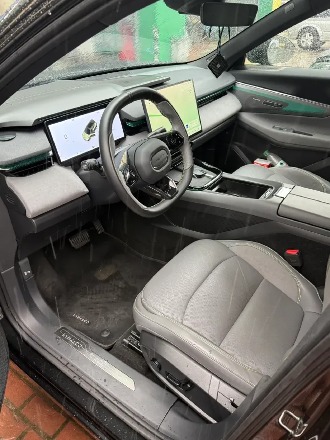 2025 LYNK&CO 08 EM-P 1.5T 163HP L4 3DHT PHEV 21.2KWH,autocango,china used car exporter,china ev exporter,chinese used car exporter,chinese used ev exporter