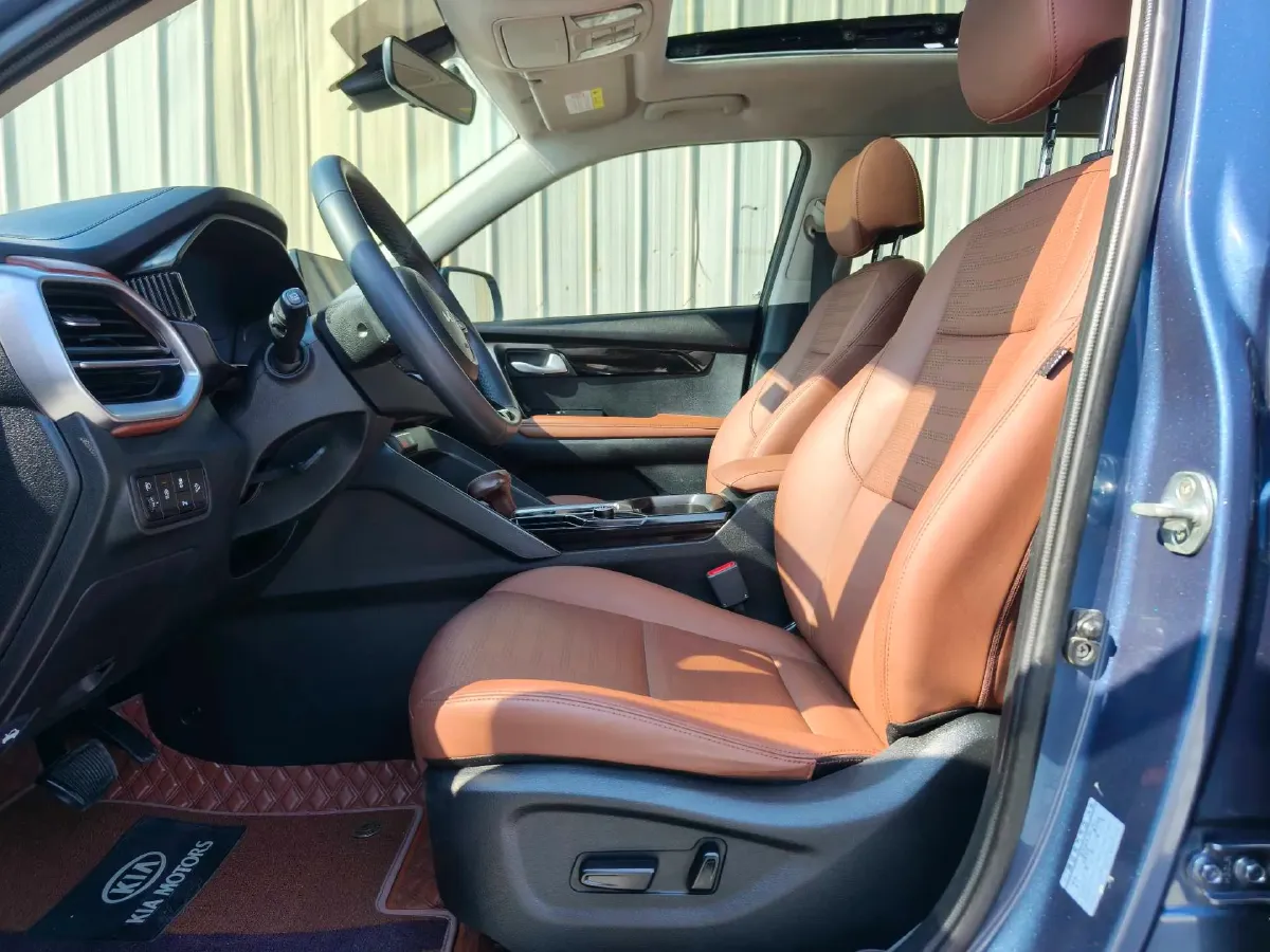 2021 Kia Sportage R 2.0L 161HP L4 6AT,autocango,china used car exporter,china ev exporter,chinese used car exporter,chinese used ev exporter