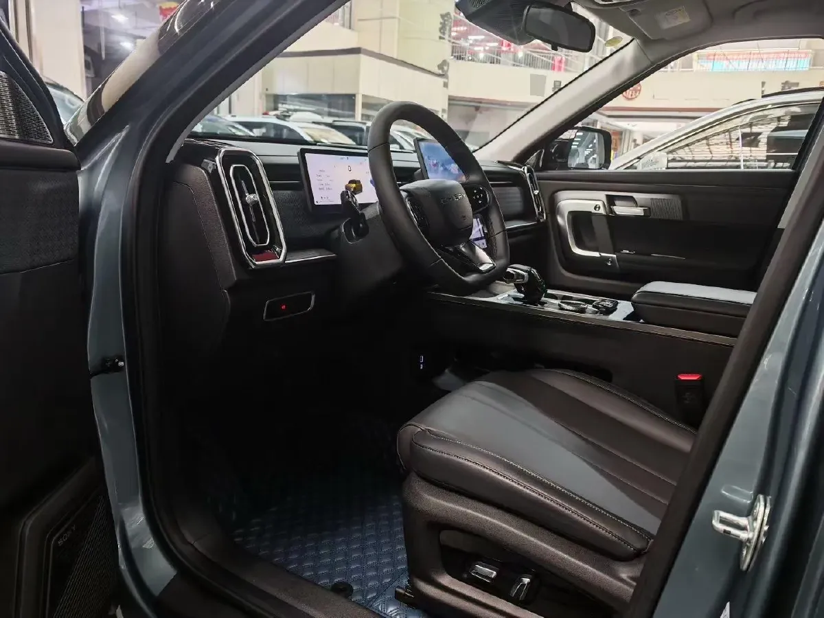 2023 Chery Exploration 06 1.6T 197HP L4 7DCT,autocango,china used car exporter,china ev exporter,chinese used car exporter,chinese used ev exporter