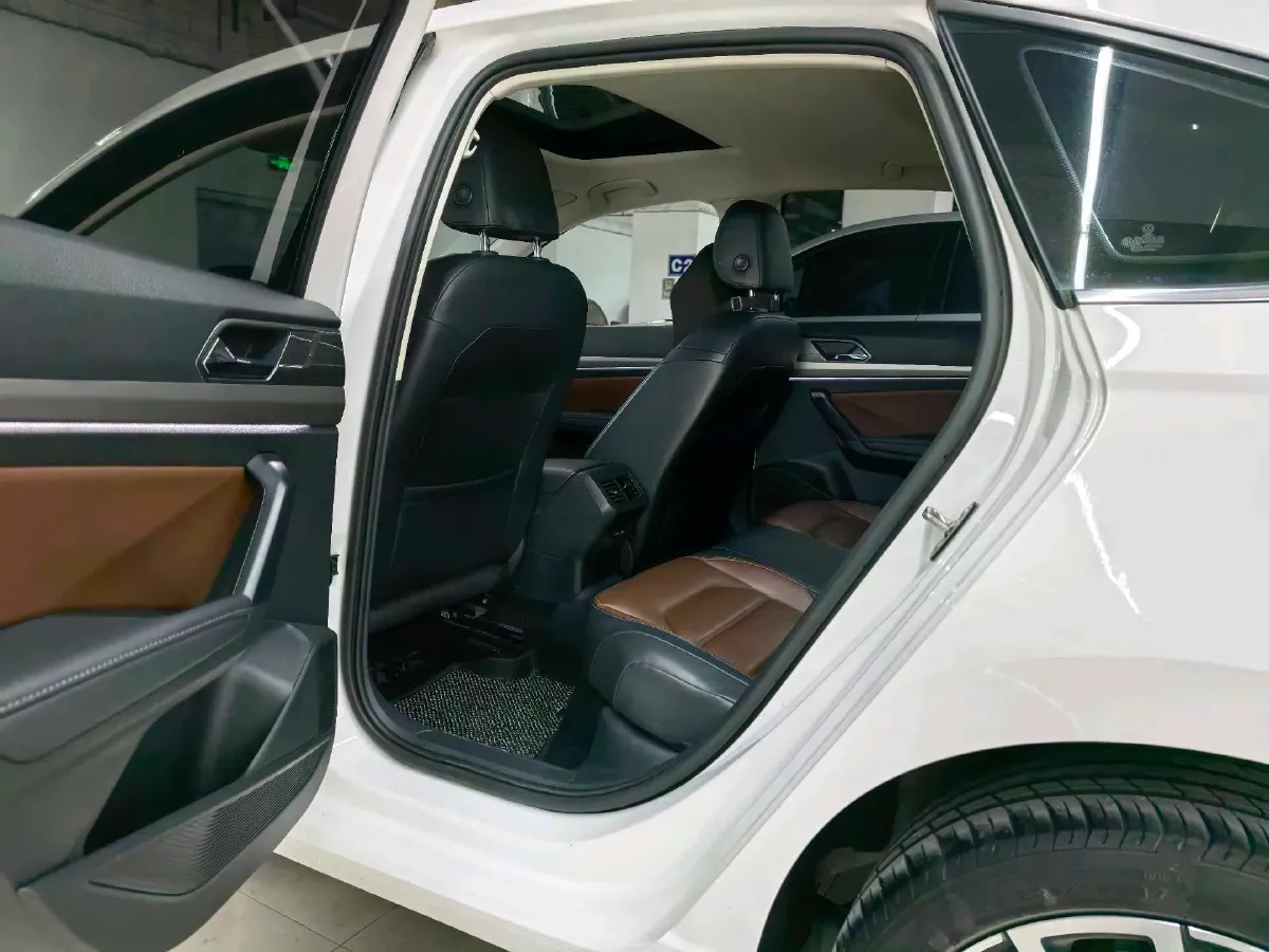 2021 Volkswagen Lavida 1.4T 150HP L4 7DCT,autocango,china used car exporter,china ev exporter,chinese used car exporter,chinese used ev exporter