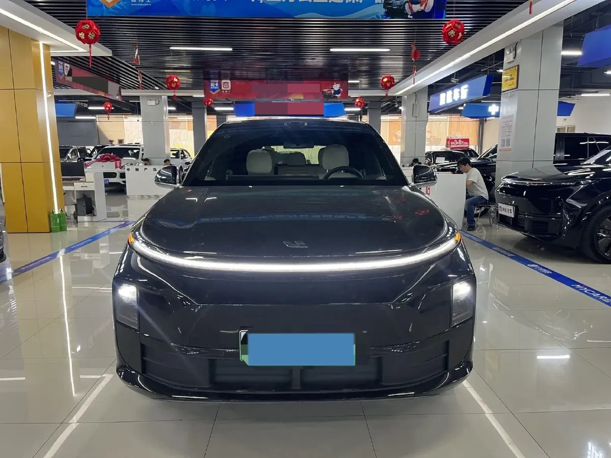 2025 Li L6 Range Extended 154HP L4 REEV,autocango,china used car exporter,china ev exporter,chinese used car exporter,chinese used ev exporter