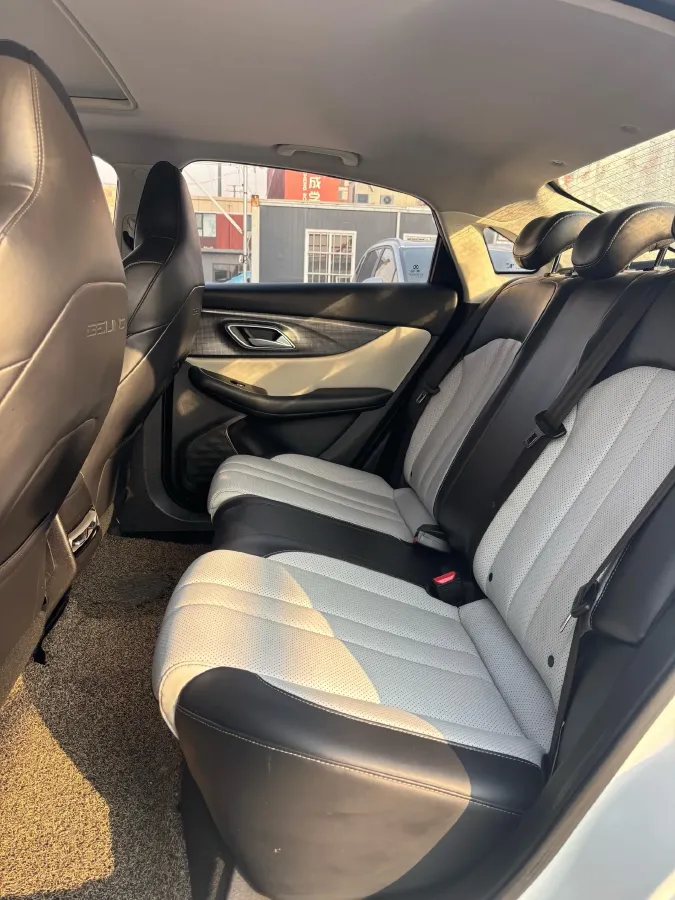 2022 ChangAn UNI-T 1.5T 188HP L4 7DCT,autocango,china used car exporter,china ev exporter,chinese used car exporter,chinese used ev exporter