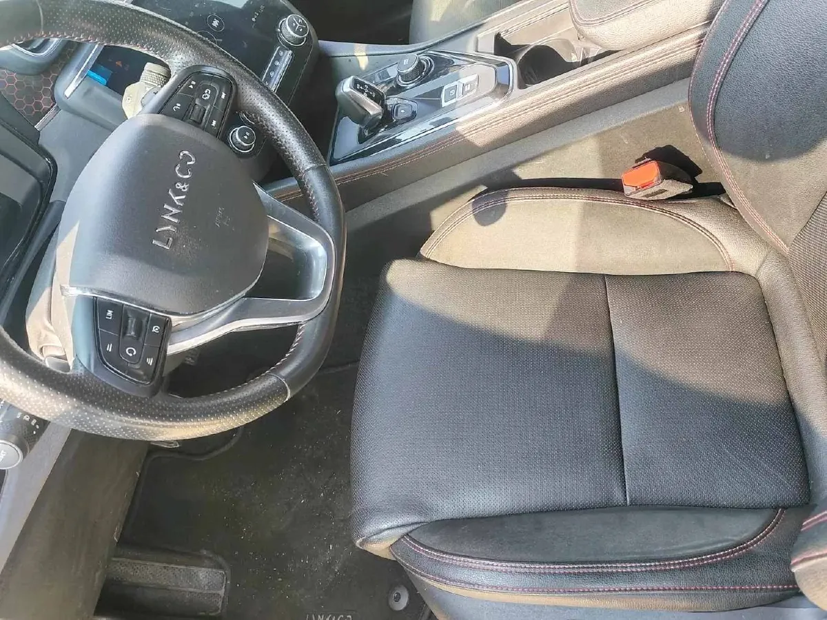 2019 Qoros 5 1.6T 197HP L4 7DCT,autocango,china used car exporter,china ev exporter,chinese used car exporter,chinese used ev exporter