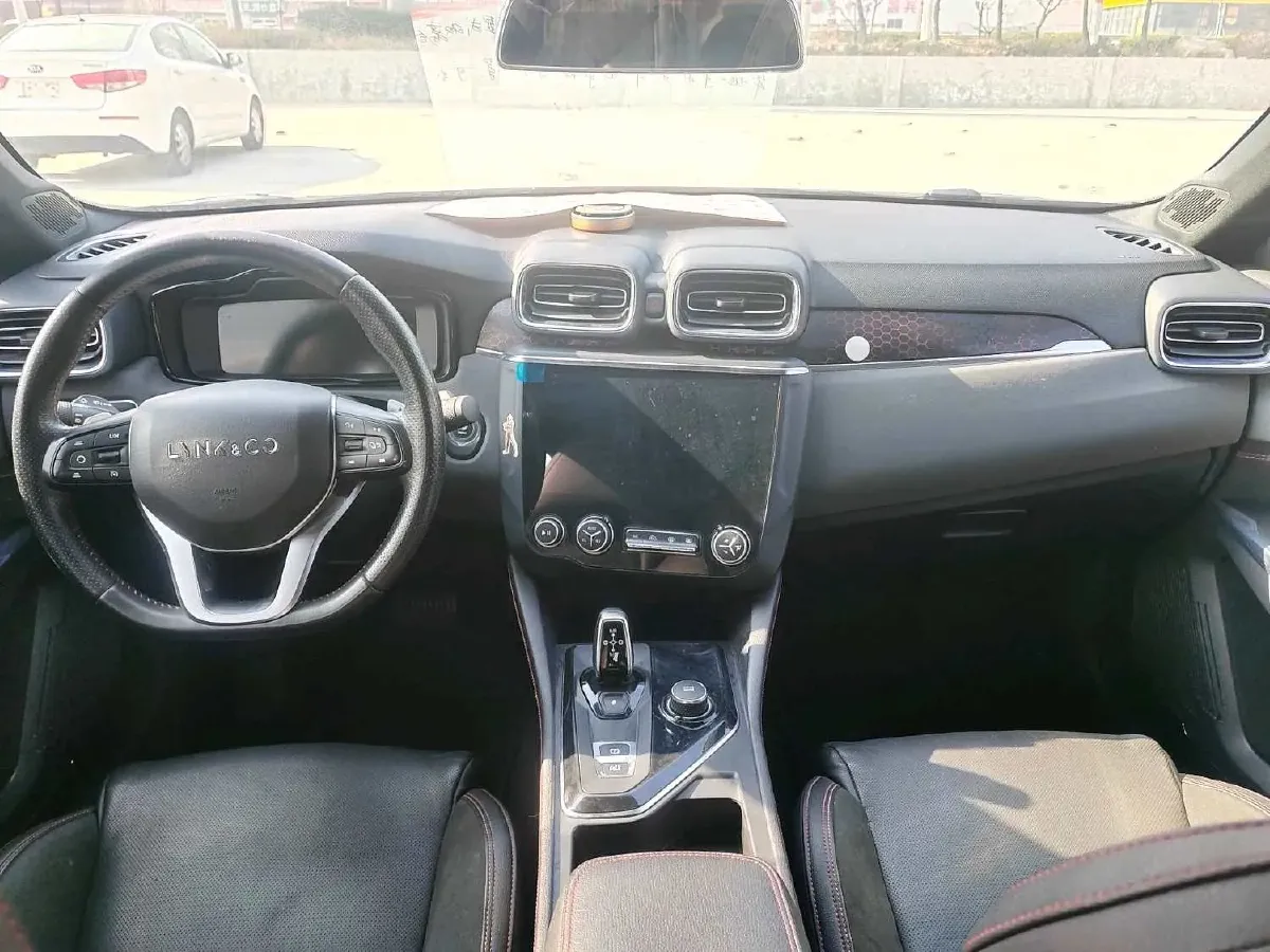 2019 Qoros 5 1.6T 197HP L4 7DCT,autocango,china used car exporter,china ev exporter,chinese used car exporter,chinese used ev exporter