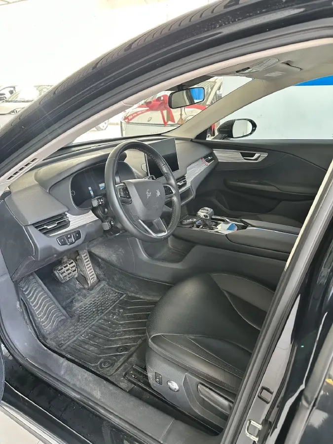 2023 HongQi E-QM5 BEV 82KWH,autocango,china used car exporter,china ev exporter,chinese used car exporter,chinese used ev exporter