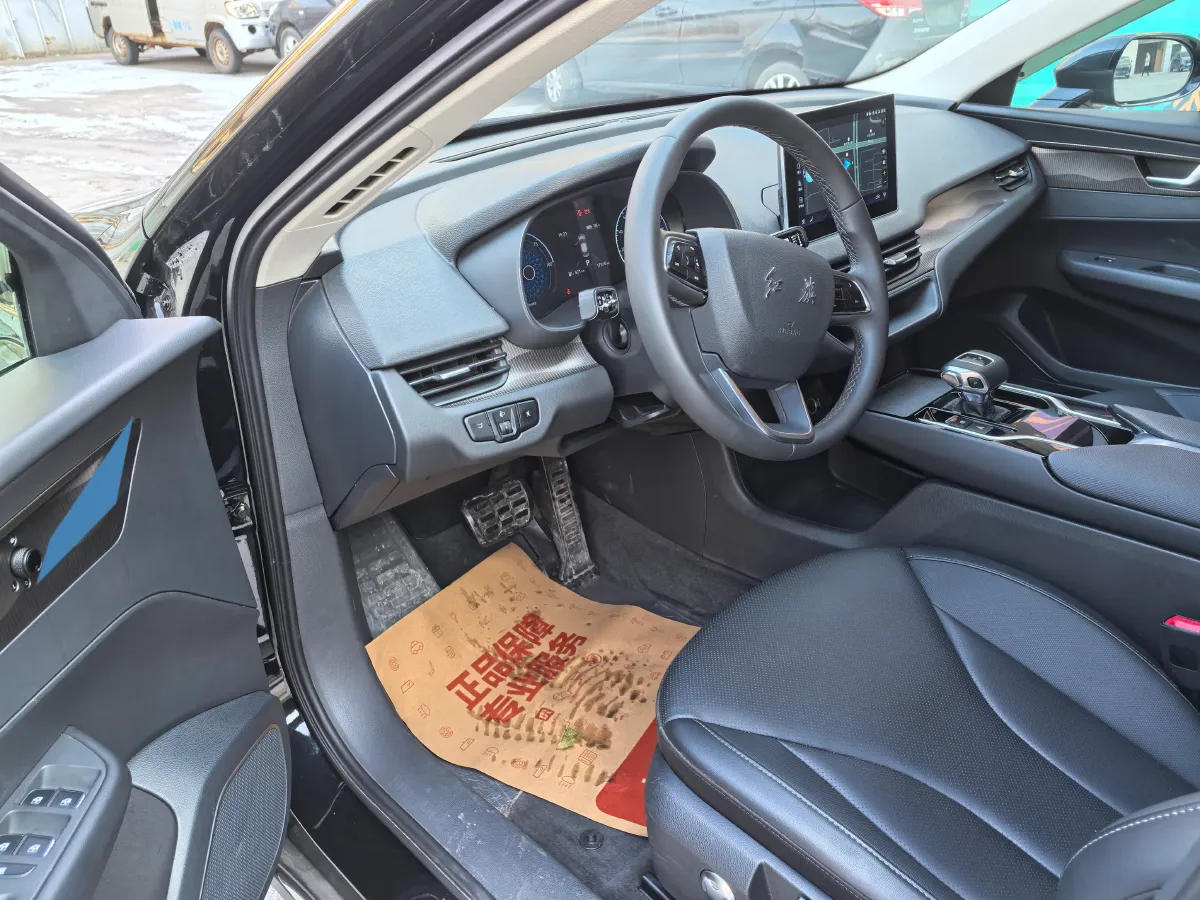 2022 HongQi E-QM5 BEV 54KWH,autocango,china used car exporter,china ev exporter,chinese used car exporter,chinese used ev exporter