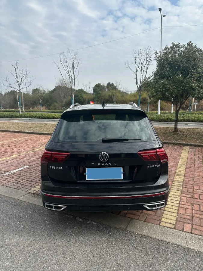 2024 Volkswagen Tiguan L 2.0T 186HP L4 7DCT,autocango,china used car exporter,china ev exporter,chinese used car exporter,chinese used ev exporter