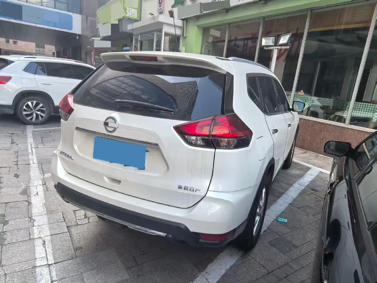 2023 Nissan X-Trail 2.0L 151HP L4 CVT,autocango,china used car exporter,china ev exporter,chinese used car exporter,chinese used ev exporter