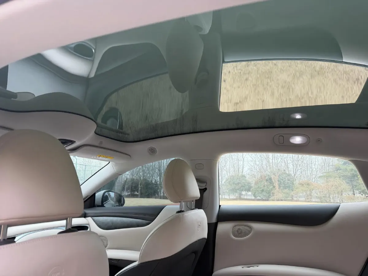 2024 IM L6 BEV 75KWH,autocango,china used car exporter,china ev exporter,chinese used car exporter,chinese used ev exporter