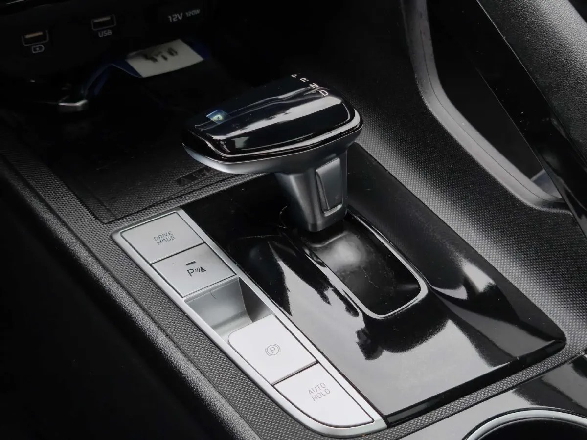 2021 Hyundai Elantra 1.5L 115HP L4 CVT,autocango,china used car exporter,china ev exporter,chinese used car exporter,chinese used ev exporter