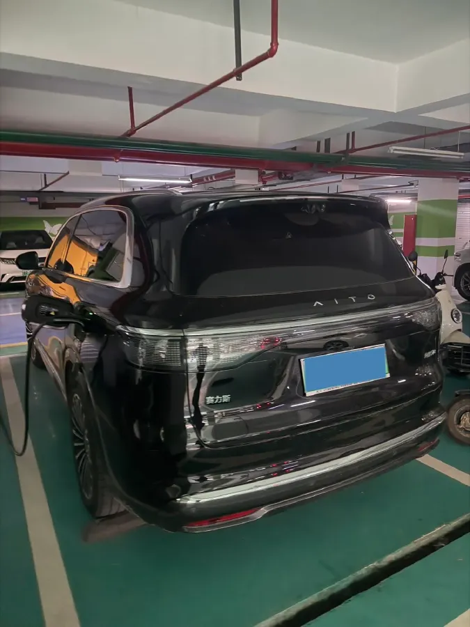 2025 AITO AITO M8 REEV 160HP REEV 53.4KWH,autocango,china used car exporter,china ev exporter,chinese used car exporter,chinese used ev exporter