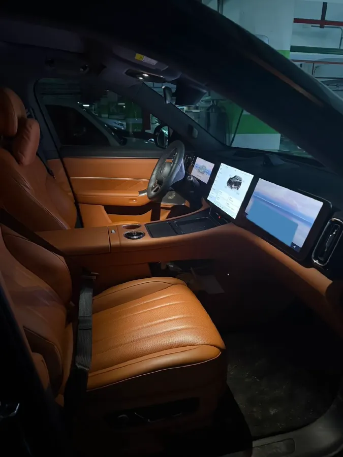 2025 AITO AITO M8 REEV 160HP REEV 53.4KWH,autocango,china used car exporter,china ev exporter,chinese used car exporter,chinese used ev exporter