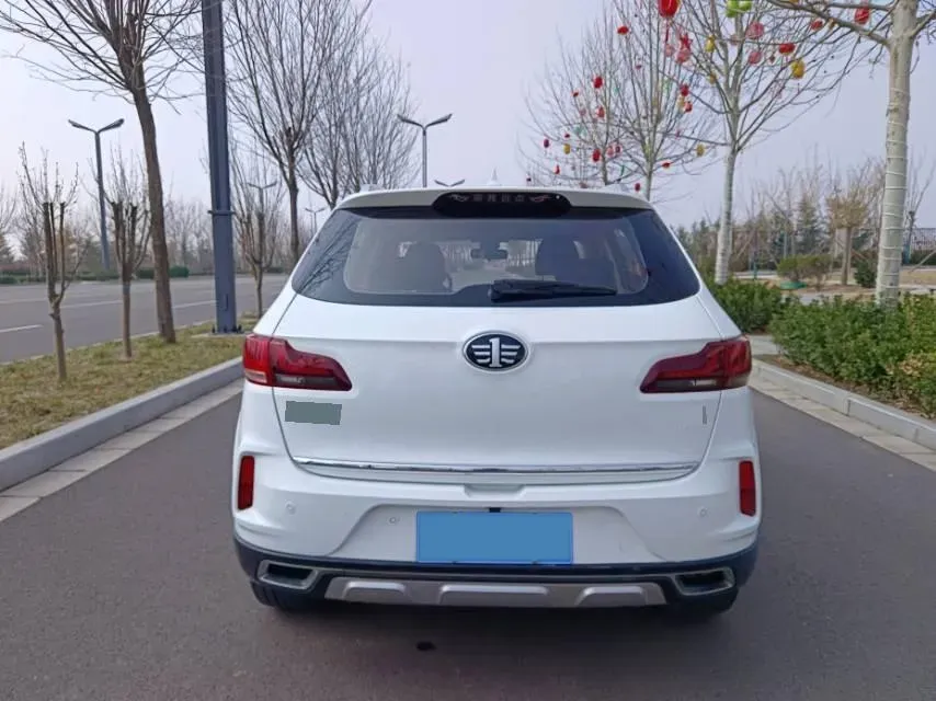 2019 Bestune X40 1.6L 114HP L4 6AT,autocango,china used car exporter,china ev exporter,chinese used car exporter,chinese used ev exporter