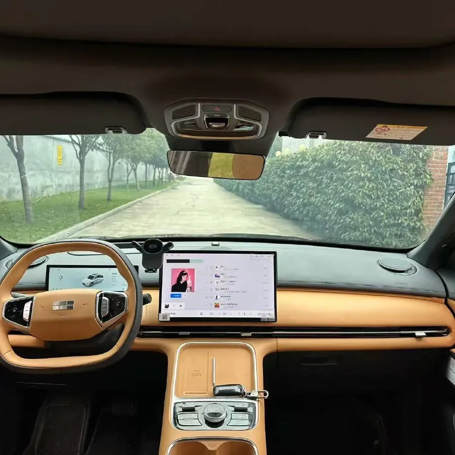 2025 LanDian E5 PLUS 1.5L 95HP L4 E-CVT PHEV 25KWH,autocango,china used car exporter,china ev exporter,chinese used car exporter,chinese used ev exporter