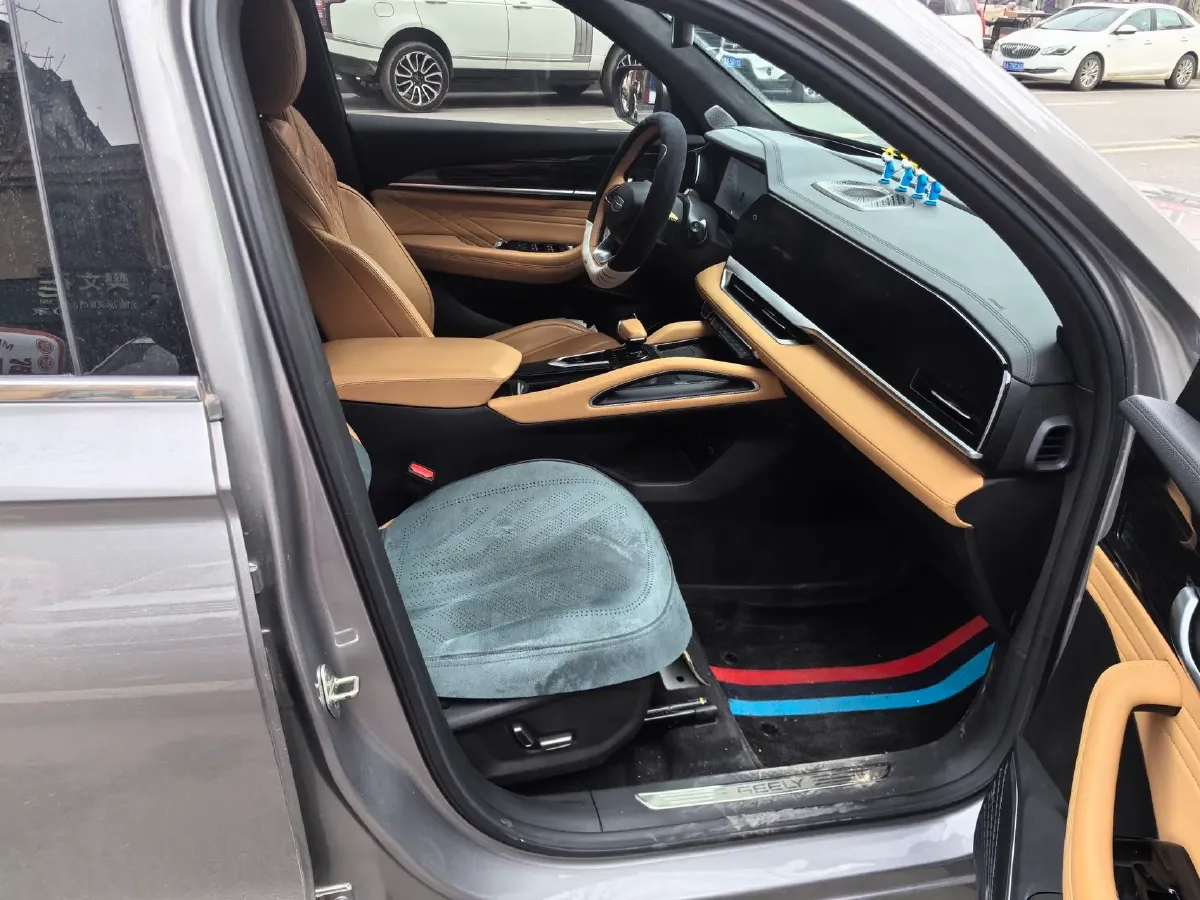 2024 Geely Monjaro 1.5T 163HP L4 3DHT Hybrid,autocango,china used car exporter,china ev exporter,chinese used car exporter,chinese used ev exporter