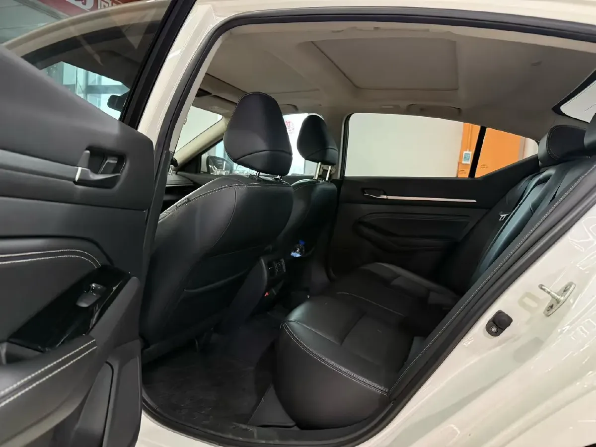 2020 Nissan Teana 2.0T 243HP L4 CVT,autocango,china used car exporter,china ev exporter,chinese used car exporter,chinese used ev exporter