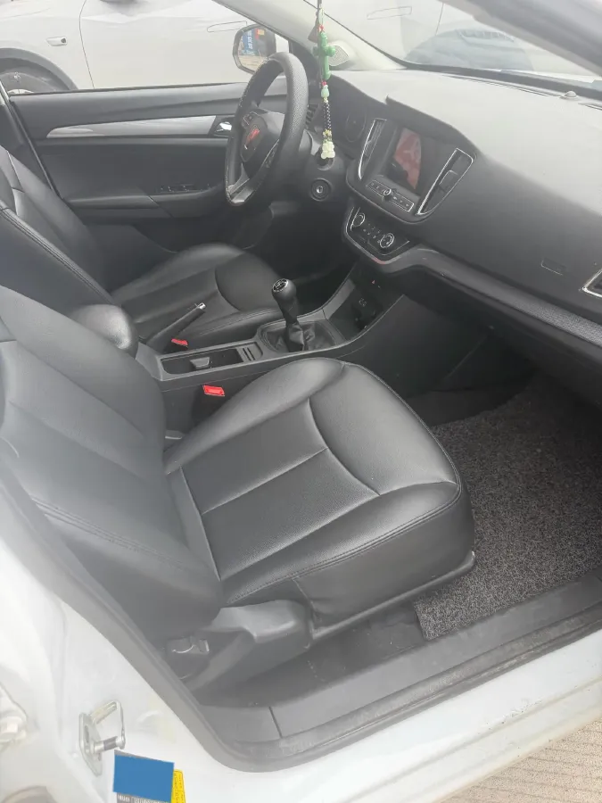 2018 Roewe 360 1.5L 116HP L4 5MT,autocango,china used car exporter,china ev exporter,chinese used car exporter,chinese used ev exporter