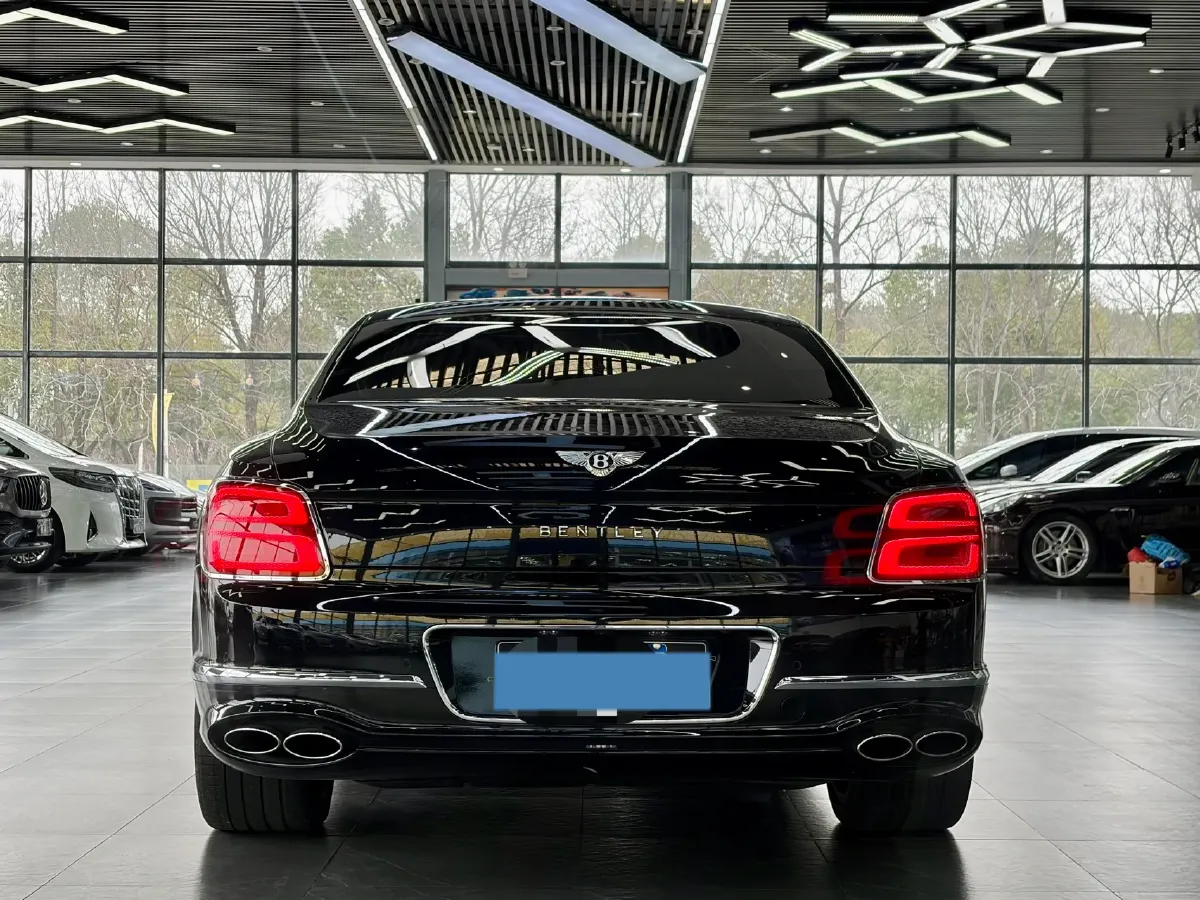 2022 Bentley Flying Spur 4.0T 550HP V8 8DCT,autocango,china used car exporter,china ev exporter,chinese used car exporter,chinese used ev exporter