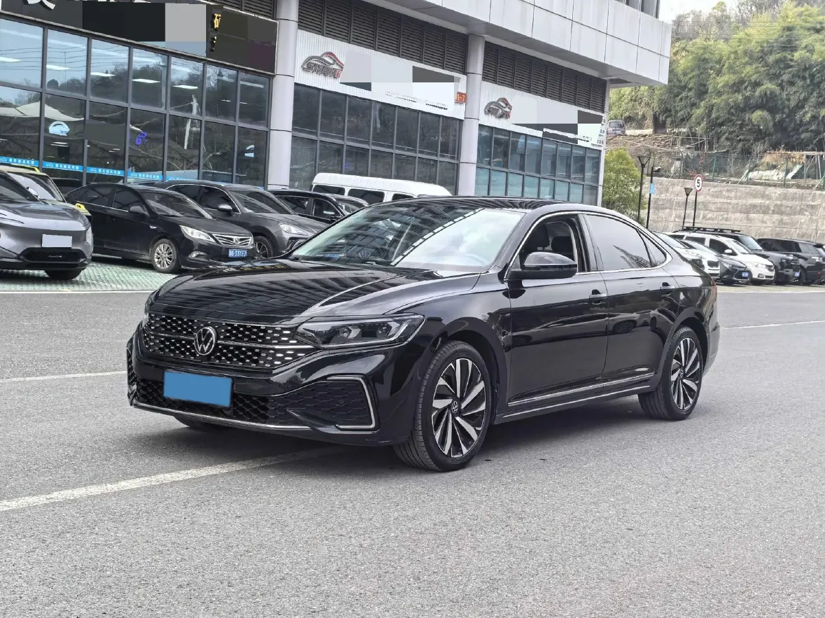 2021 Volkswagen Passat 2.0T 186HP L4 7DCT,autocango,china used car exporter,china ev exporter,chinese used car exporter,chinese used ev exporter