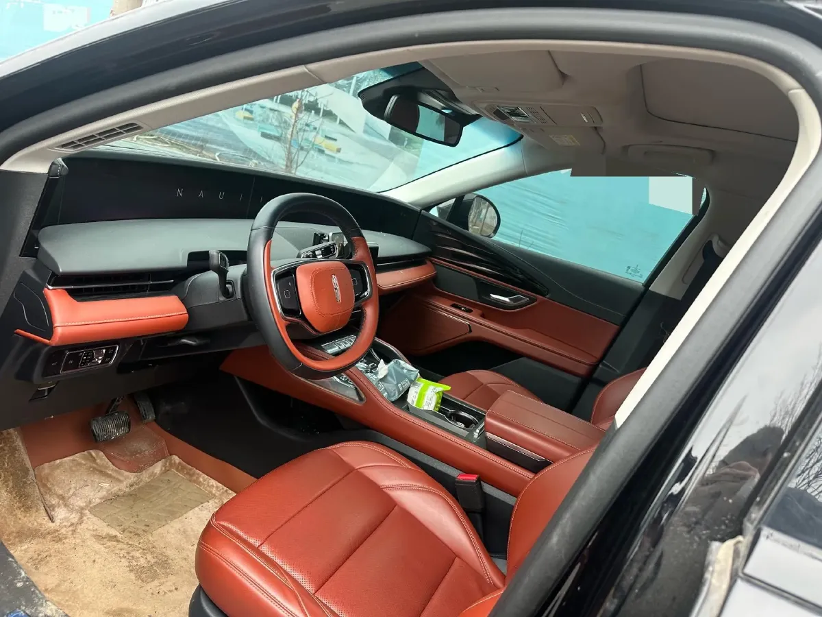 2024 Lincoln Corsair 2.0T 261HP L4 8AT,autocango,china used car exporter,china ev exporter,chinese used car exporter,chinese used ev exporter