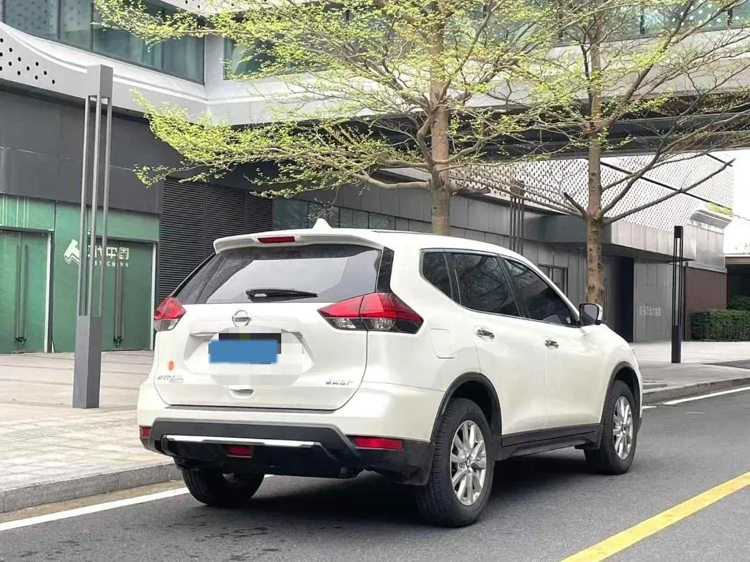 2023 Nissan X-Trail 2.0L 151HP L4 CVT,autocango,china used car exporter,china ev exporter,chinese used car exporter,chinese used ev exporter