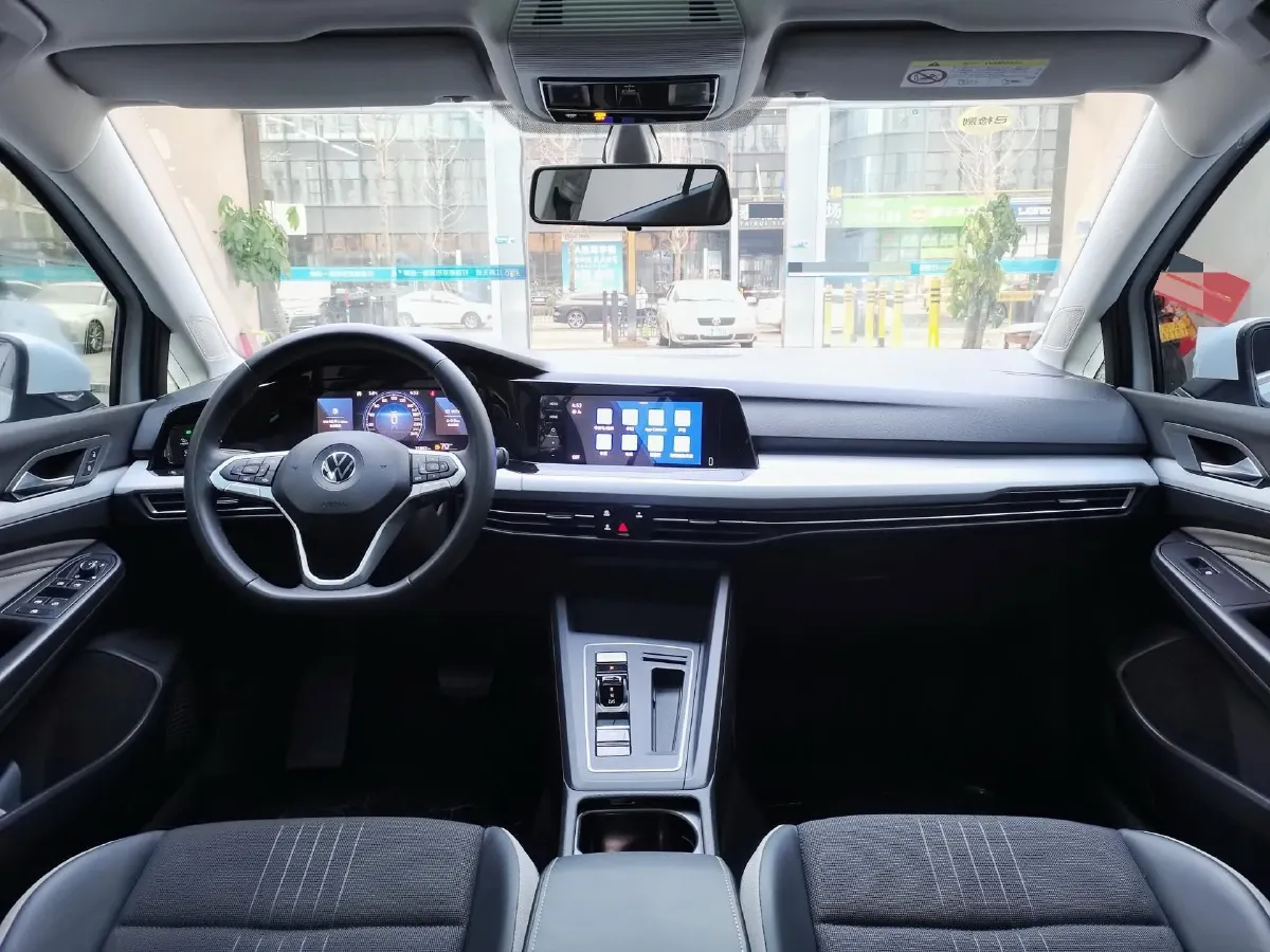 2023 Volkswagen Golf 1.4T 150HP L4 7DCT,autocango,china used car exporter,china ev exporter,chinese used car exporter,chinese used ev exporter