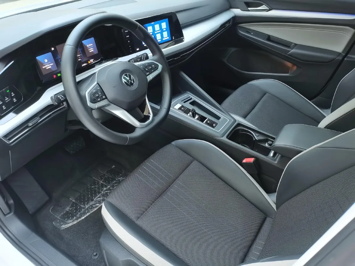 2023 Volkswagen Golf 1.4T 150HP L4 7DCT,autocango,china used car exporter,china ev exporter,chinese used car exporter,chinese used ev exporter