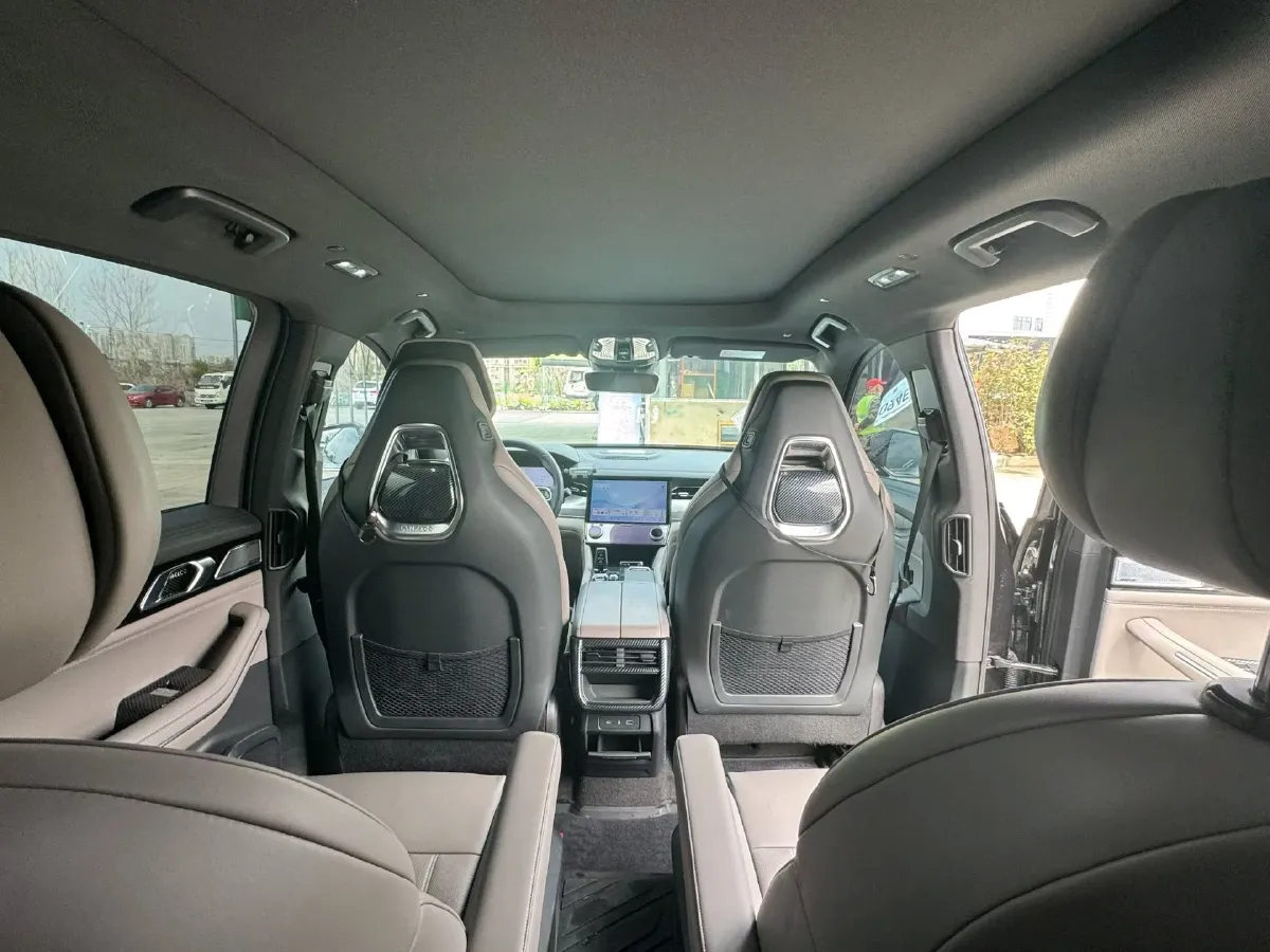 2023 LYNK&CO 09 EM-P 2.0T 254HP L4 3DHT PHEV 40.1KWH,autocango,china used car exporter,china ev exporter,chinese used car exporter,chinese used ev exporter